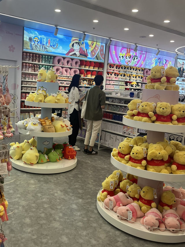 ร้าน Miniso สาขา MBK Center เหมือนกันยกที่จีนมาไว้