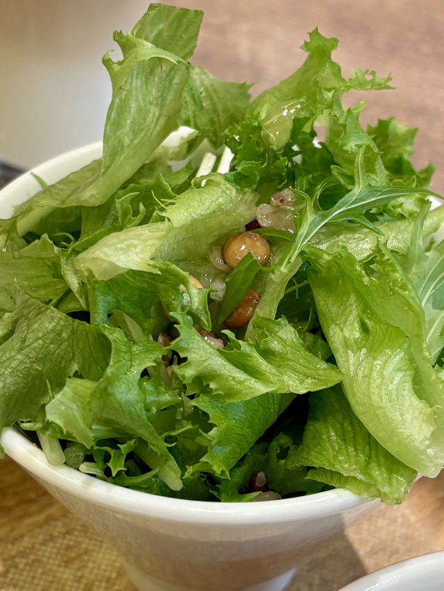 【大阪・梅田】山小屋風リゾート気分と信州食材を楽しめる「上高地 あずさ珈琲 阪急三番街店」