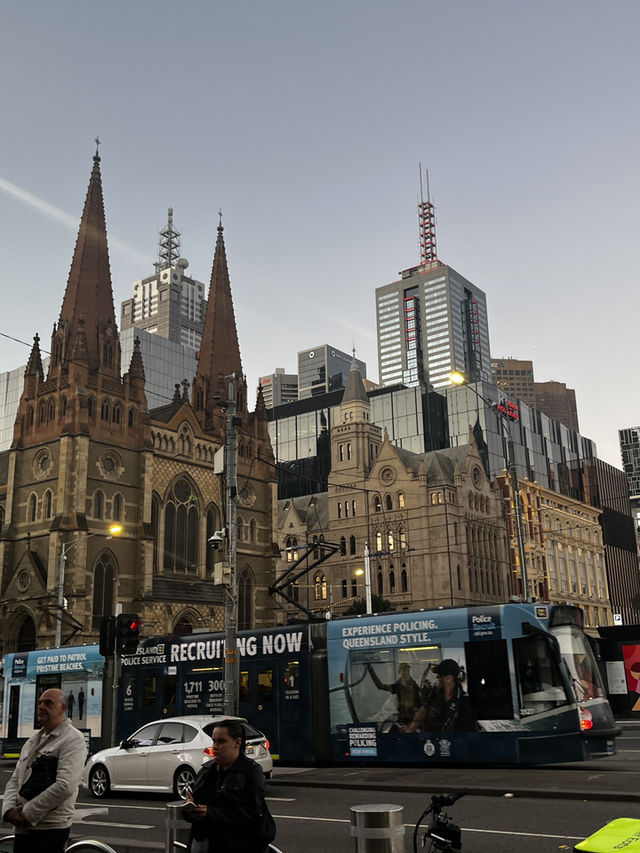 Discover the beauty of Melbourne during Autumn 