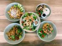 ร้าน Khaothong Hill (เขาทอง ฮิลล์) กระบี่