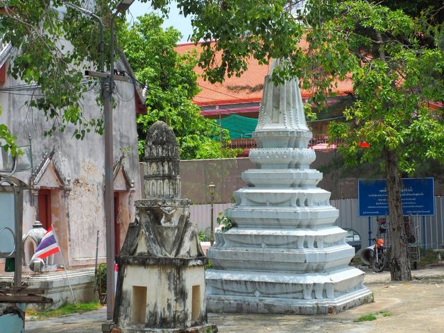 วัดชลอ นนทบุรี