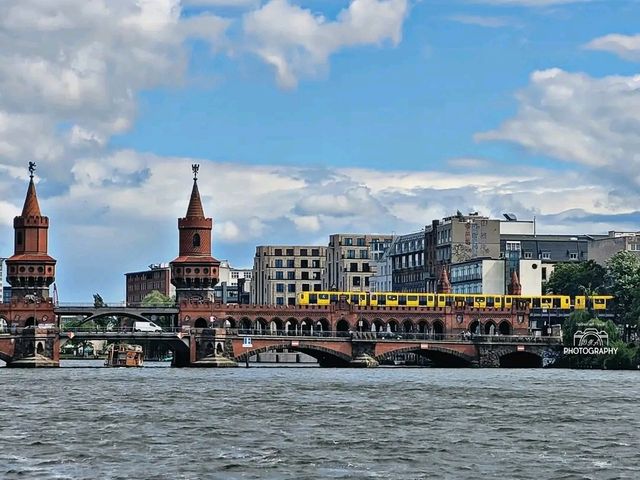 Oberbaum Bridge: Berlin's Iconic Link Between Past and Present