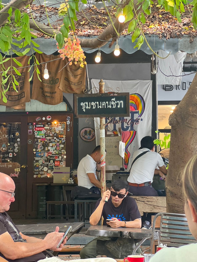“ชีวาคาเฟ่” คาเฟ่กาแฟดีที่พัทยา 🌊