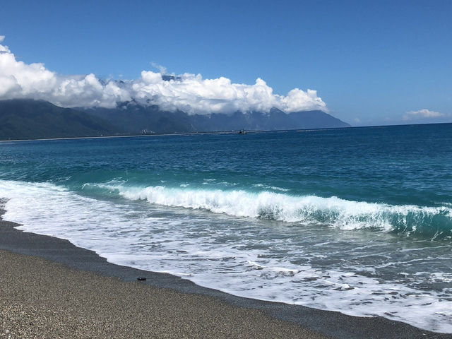 七星潭風景區｜花蓮最美的月牙灣海岸，日出、星空與海風的療癒秘境 