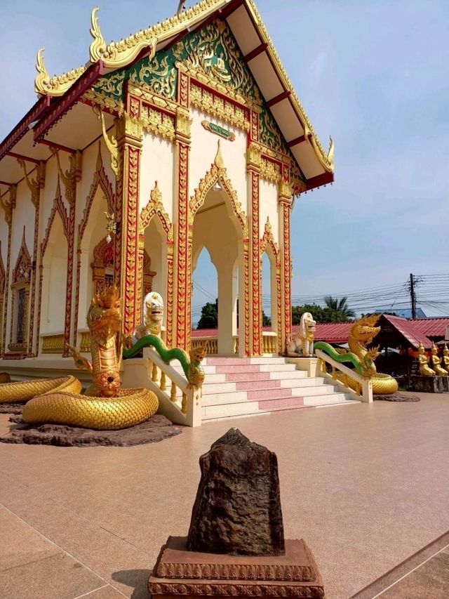 ไหว้ขอพรพระธาตุประจำวันเกิดวันอังคาร