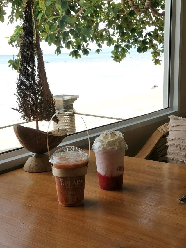 The KELAPA cafe สมุย