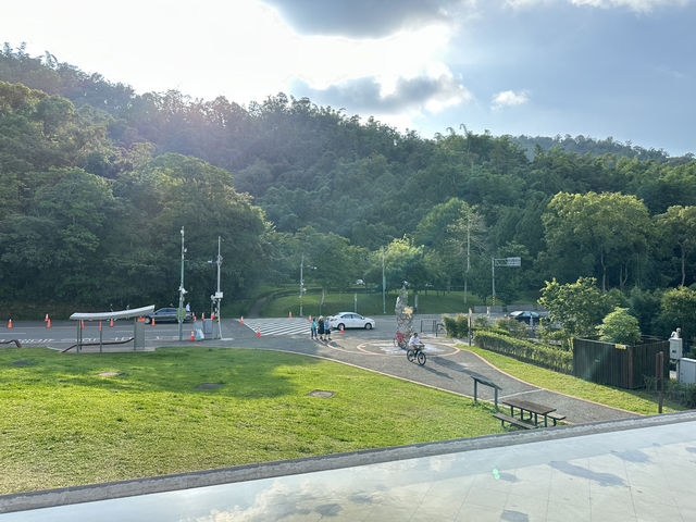 台灣南投向山遊客中心