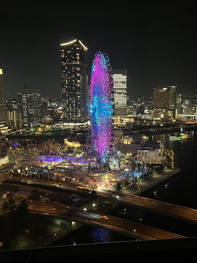 海に浮かぶようなホテルで、横浜の朝を迎える贅沢