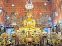 วัดภูเขาทอง (วัดสระเกศราชวรมหาวิหาร) ทองอร่าม