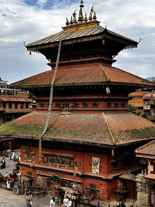 Bhaktapur Durbar square 13th century architecture 