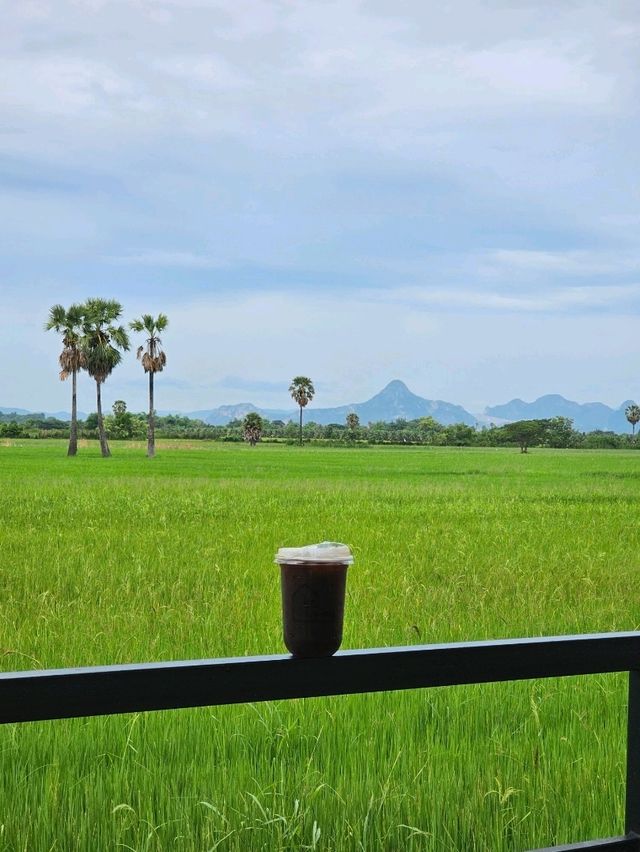 บ้านพลอย คาเฟ่ : ราชบุรี
