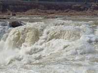 น้ำตกหูโข่วในแม่น้ำเหลือง (Hukou Waterfall) 