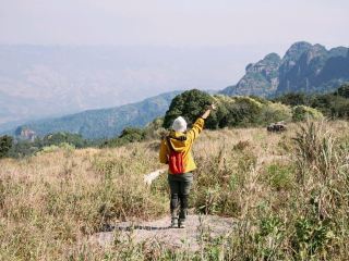 beautiful view with full bloomed plum flowers & nice trekking in Moc Chau