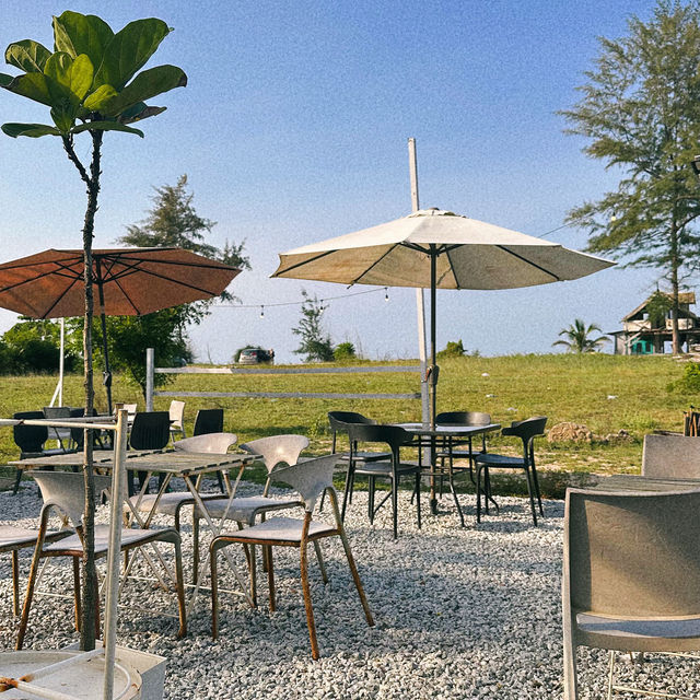 Found My Chill at Pantai Pandak: Sip.Trg