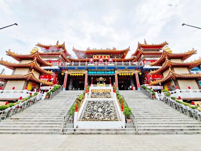 เดิน🚶‍♀️ชมรอบ Lianchihtan🪷