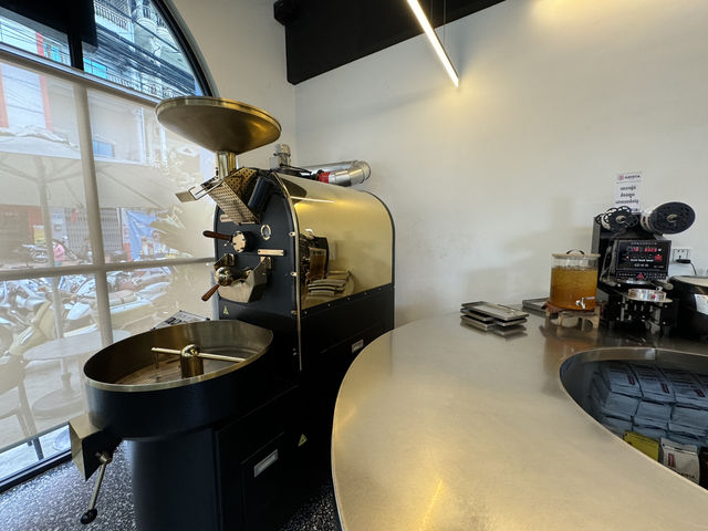 Cool Brews & Chill Vibes: Barista Coffee Toul Tompoung