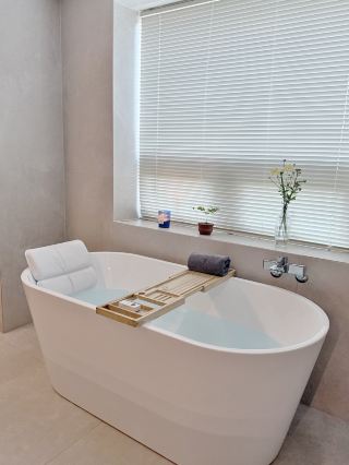 Atmosphere is amazing! Korean Akasuri Salon in Hongdae.
