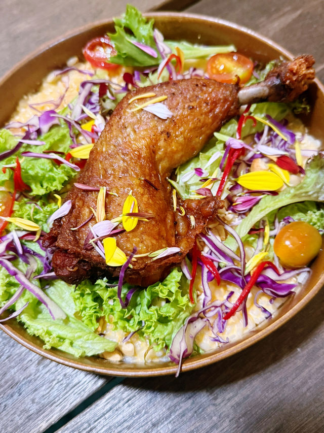Gourmet in a Container vibe – Knock Knock Café Hits Different”