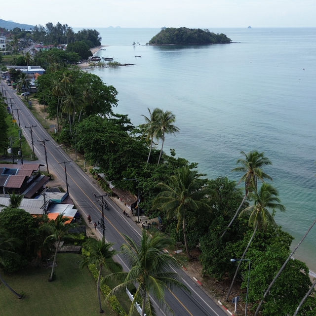 ที่พัก 5 ดาวที่สระว่ายน้ำยาวมาก