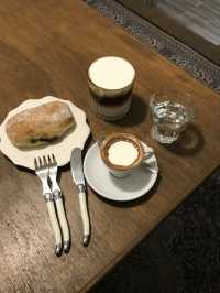 부산 광안리에 위치한 빈티지 카페 ☕️