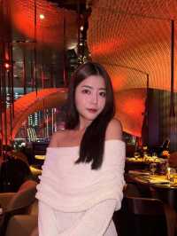 ดูน้ำพุที่ Dubai mall บนร้านอาหาร 