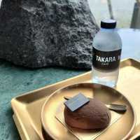 TAKARA Cafe & Wong Bar (หรือ Café TAKARA WONG)