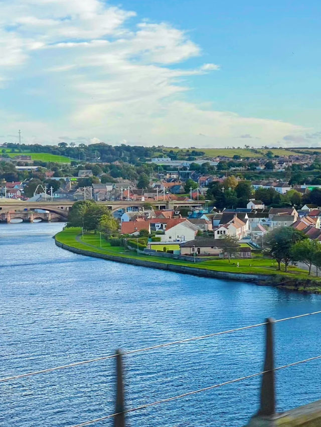 🚆 My Favourite Route — Newcastle to Edinburgh by Train | Coastal Views You’ll Never Forget