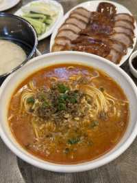 《大角咀好抵食片皮鴨》