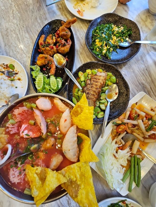 ครัวบางนา อร่อยสมคำร่ำลือ และราคาดีมีอยู่จริง
