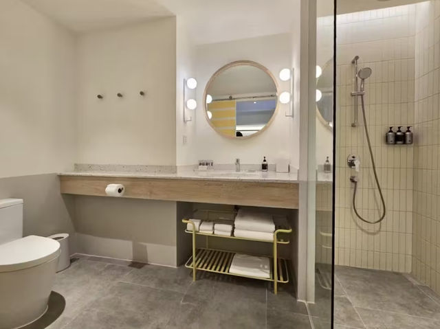 The Standard Huahin โรงแรมริมทะเลสุดชิคหัวหิน