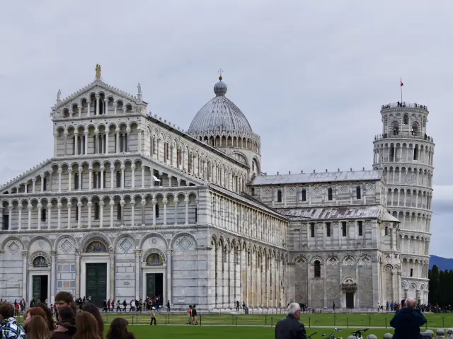 🗼 The Leaning Wonder and Majestic Cathedral of Pisa
