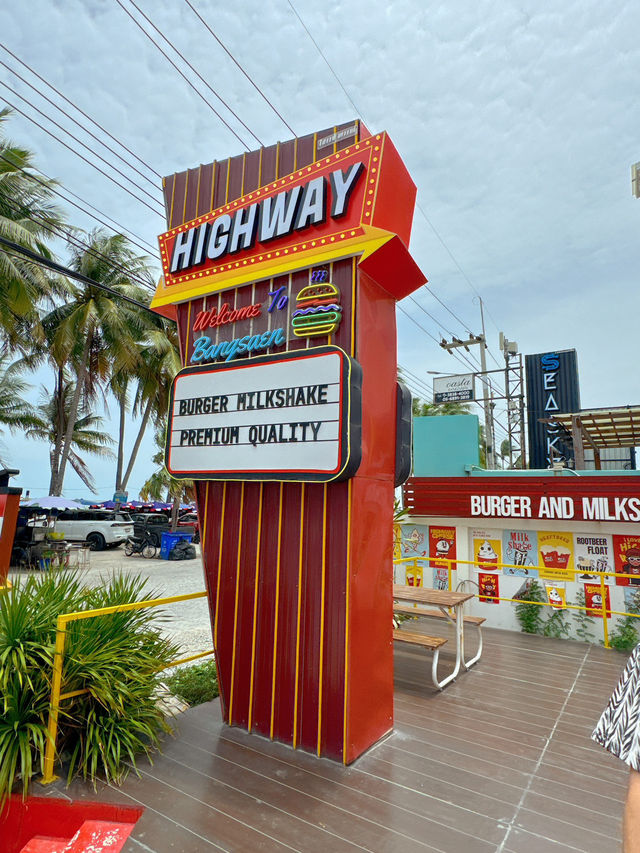 Highway Cafe สไตล์อเมริกันสุดชิค บางแสน 🫶🏻