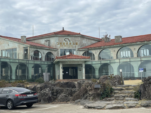 제주도 새별오름 뷰 + 빈티지 감성 카페 새빌