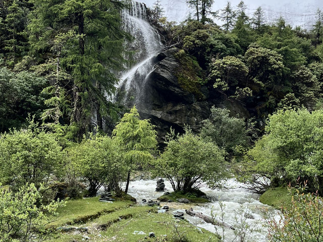 🗻 Surviving Summer in the Sky: My Daocheng Yading Travel Tips! 🗻