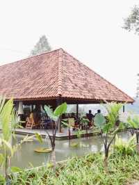 Cafe With the cool atmosphere of Bandung