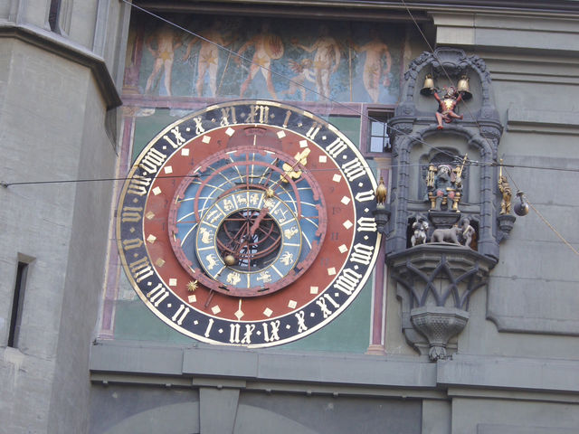 🕰️ Timeless Charm at Zytglogge Tower – A Glimpse into Bern’s Past