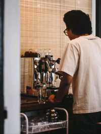TAY NAM Café