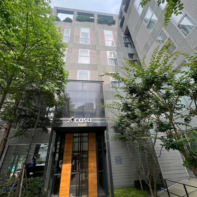 라카사 호텔 (La Casa Hotel, 신사)