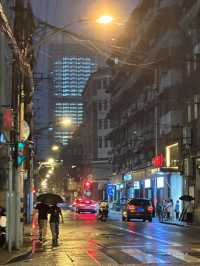 Neon Trench Raid: Storming Shanghai’s 5.5km Retail Frontline