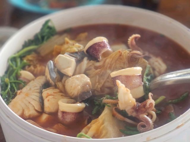 ครัวพื้นบ้านไต๋ธง จ.ชลบุรี