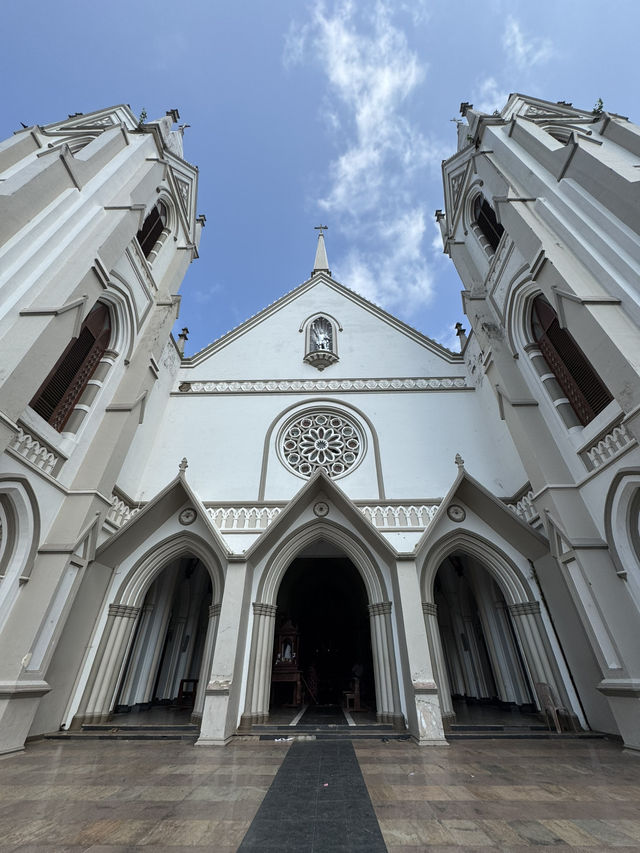 How to spend 6 days in Sri Lanka, country of Peacock