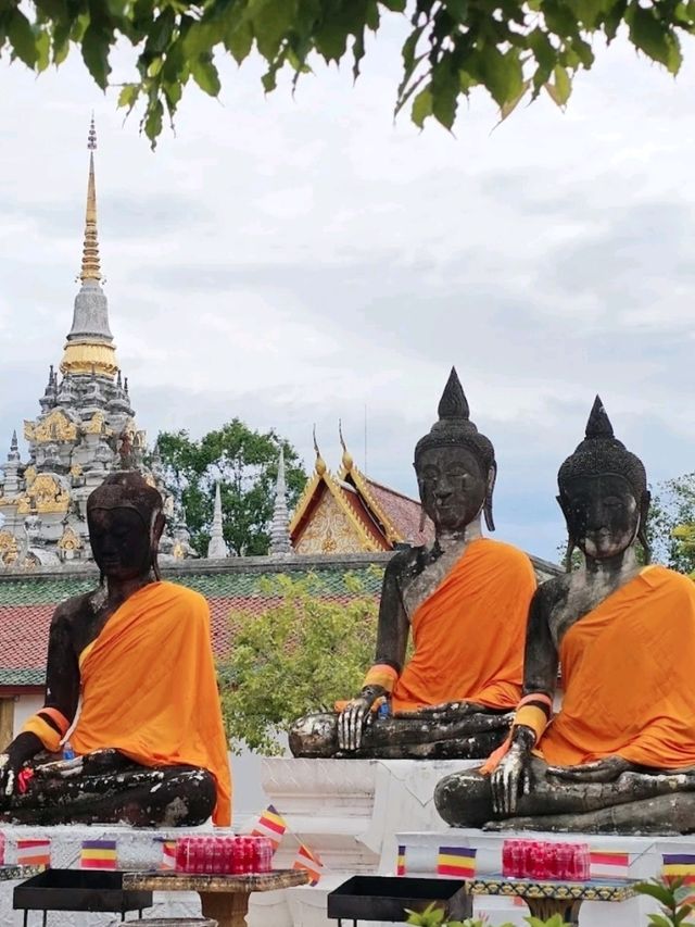 มาชมความศักดิ์สิทธิ์ของเจดีย์ทรงศรีวิชัยกัน