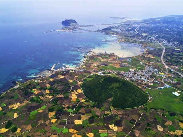 🌿 지미봉 – 제주 풍경의 진수 🌿 지미봉 – 제주 풍경의 진수