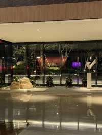 289BAR — Crowne Plaza Tainan 로비의 커피 한 잔과 분위기