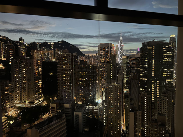 방에서 즐기는 홍콩 야경, 가족여행에 딱 맞는 호텔🏙️