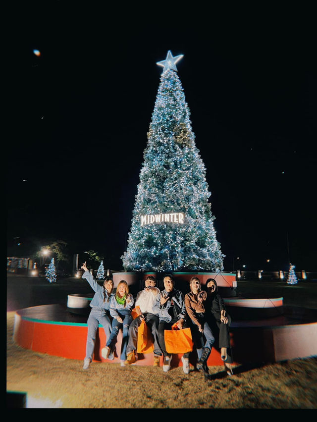 MIDWINTER 🎅🧑‍🎄