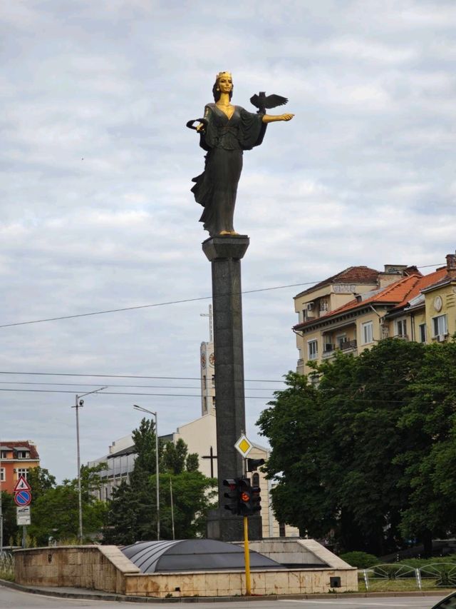 城市的守護女神#聖索菲亞紀念碑（The Monument of Saint Sofia - Patron of City）-Sofia Bulgaria