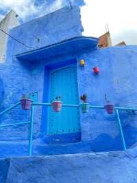 Step Into the Blue Wonder of Chefchaouen Medina 💙🏞️