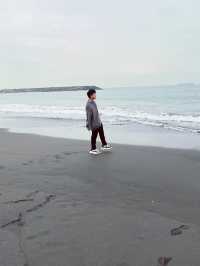 🏝️ Qijin Island Black Sand Beach: Where Volcanic Mystery Meets Ocean Poetry! 🌊