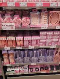 Wow Colour ร้านเครื่องสำอางค์ พส.จีน